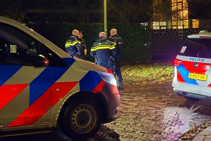 Zoektocht naar verdachte na overval melding