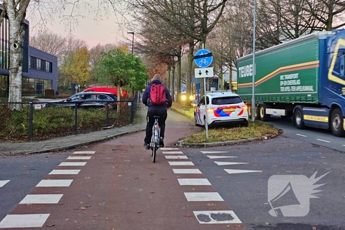 Fietser aangereden door bestuurder van bestelbus