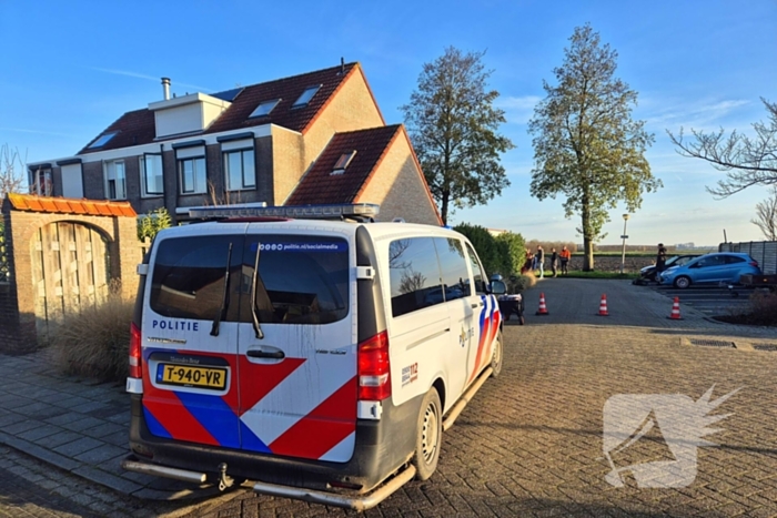 Brandweer graaft in tuin wegens gaslekkage