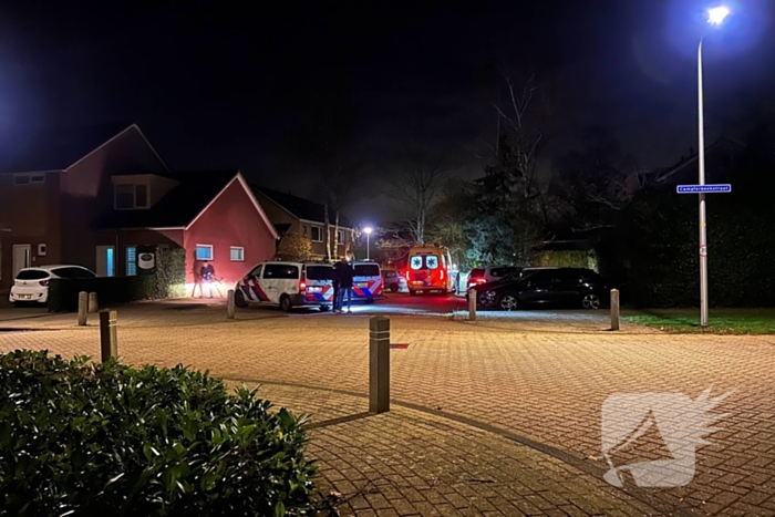 Persoon neergestoken op straat