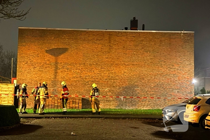 Voorgevel woning verwoest door explosie