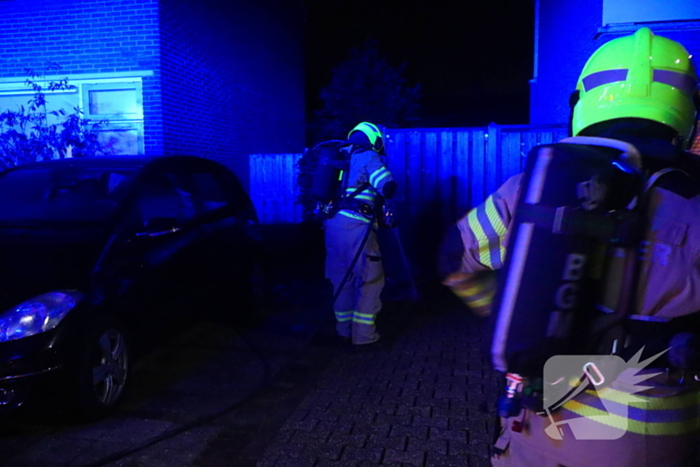 Politie onderzoekt mogelijke brandstichting na containerbrand