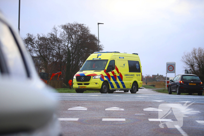 Twee voertuigen afgesleept na aanrijding op kruising