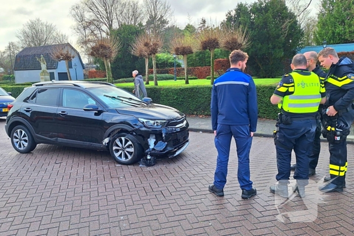 Forse schade bij aanrijding tussen twee voertuigen