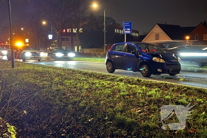 Politieagent betrokken bij kop-staartbotsing