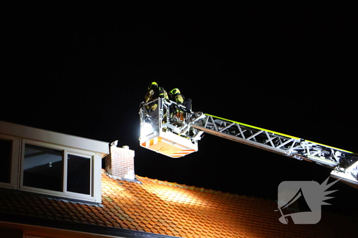 Brandweer druk met schoorsteenbrand