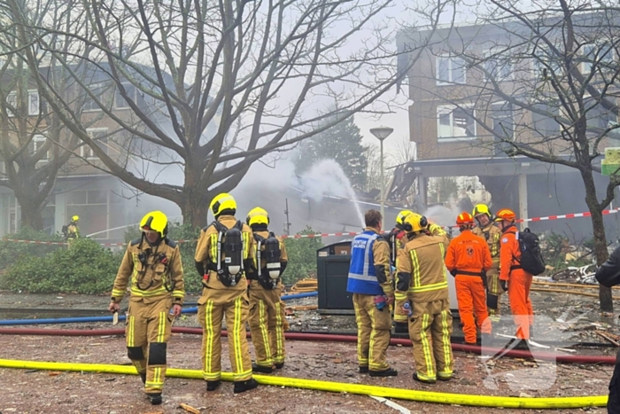 Dode en gewonden nadat deel van flat instort door explosie