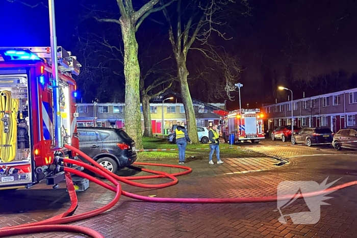 Persoon naar ziekenhuis door woningbrand