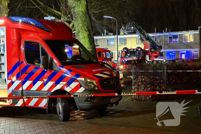 Persoon naar ziekenhuis door woningbrand