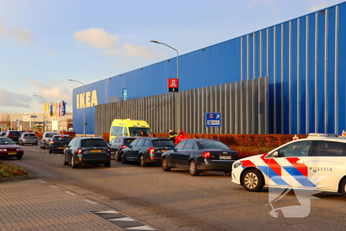 Kop-staartbotsing tussen drie voertuigen