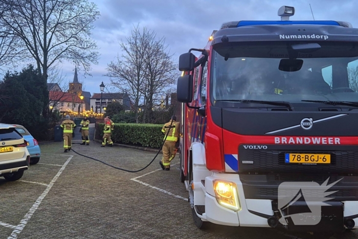 Brand in prullenbak vermoedelijk aangestoken