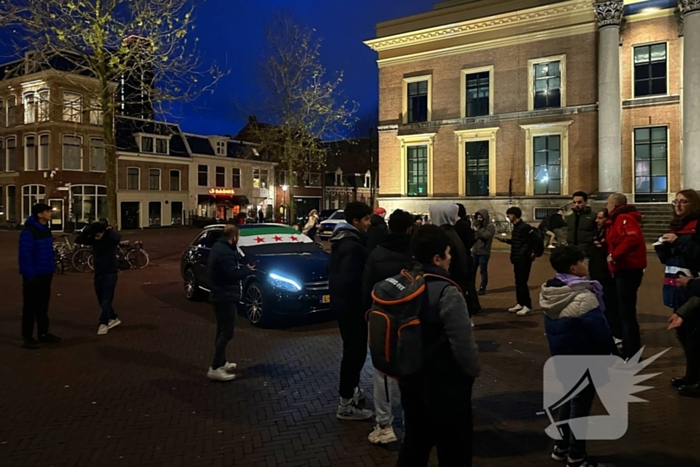 Demonstranten verzamelen zich voor demonstratie van Syrische premier