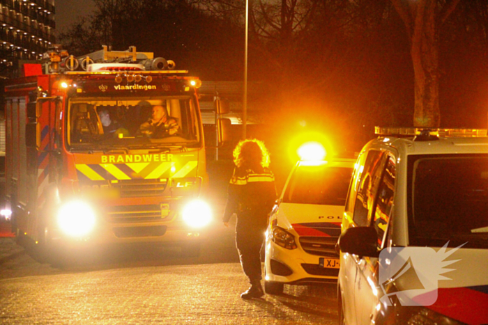 Brandweer doet onderzoekt in woning na afgaan rookmelder