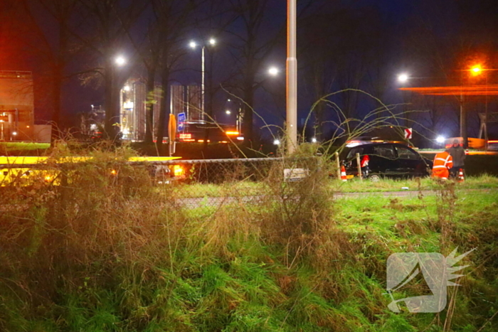 Auto's botsen op afrit snelweg