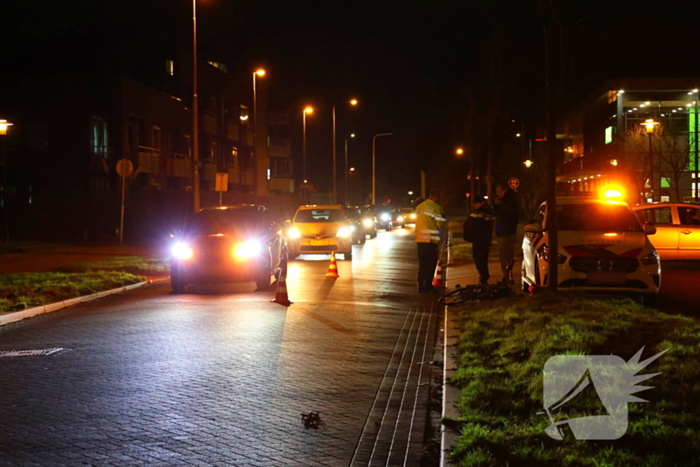 Fietser zwaargewond bij aanrijding met auto