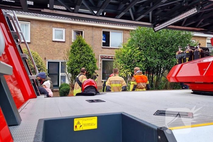 Kaars zorgt voor rookontwikkeling in woning