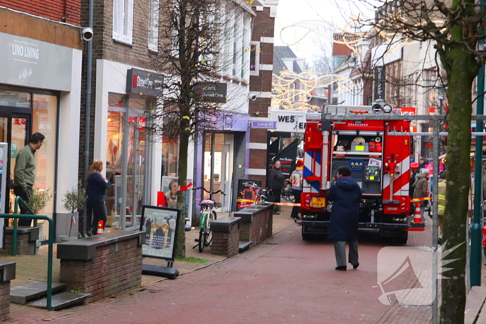 Drukke winkelstraat afgesloten wegens gaslucht