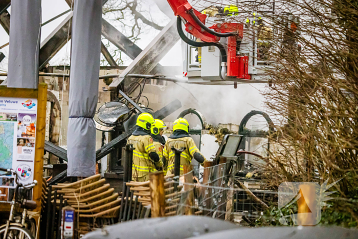 Pannenkoekenhuis compleet verwoest na enorme brand