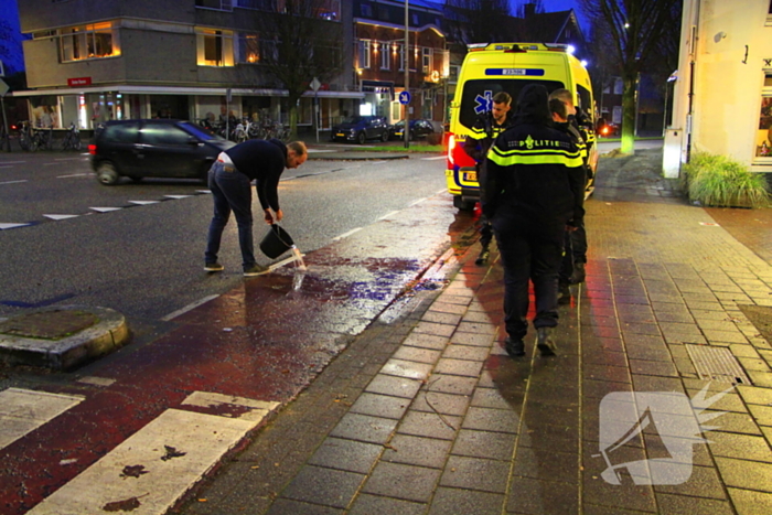 Fietsster botst tegen stoeprand