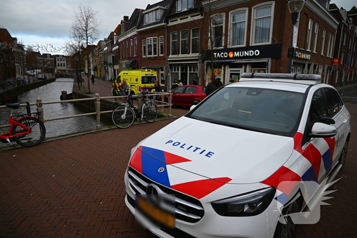 Fietsster belandt in gracht