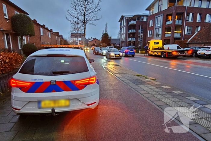 Flinke schade bij kettingbotsing met drie voertuigen