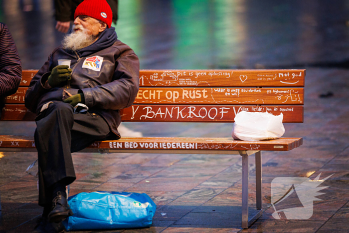 Demonstratie voor stoeptegel Benjamin