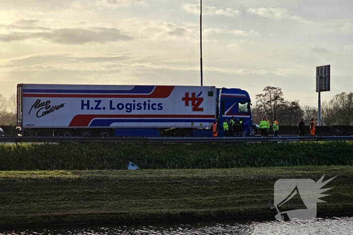 Meerdere vrachtwagens in botsing op snelweg