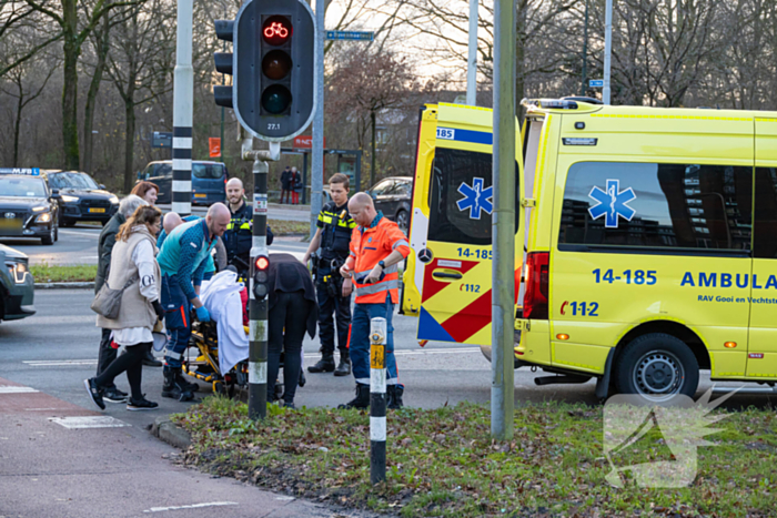 Voetgangster gewond bij aanrijding