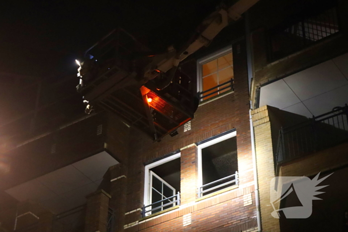 Persoon gecontroleerd na brand in woning