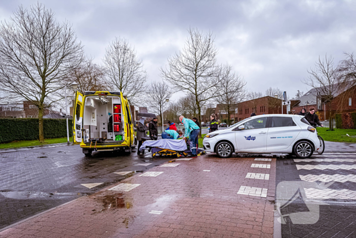 Jongedame op step aangereden door auto