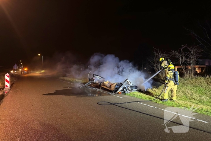 Caravan volledig uitgebrand