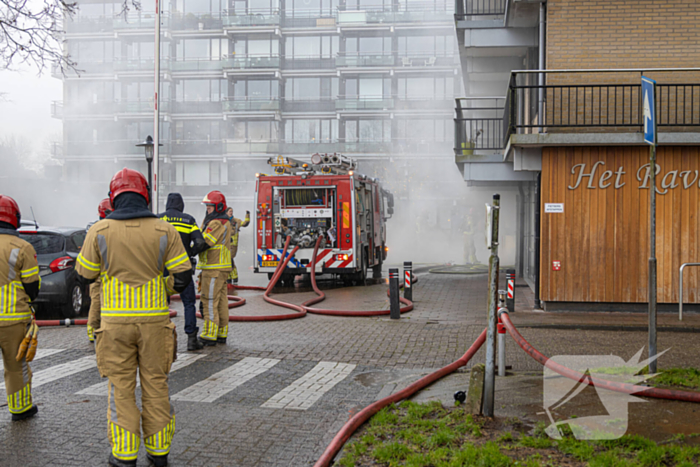 Wooncentrum deels ontruimd wegens containerbrand in berging