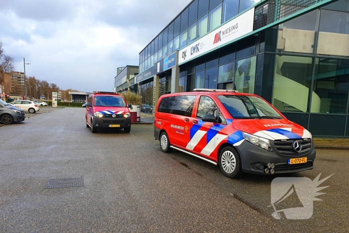 Brandweer verricht metingen bij gaslekkage