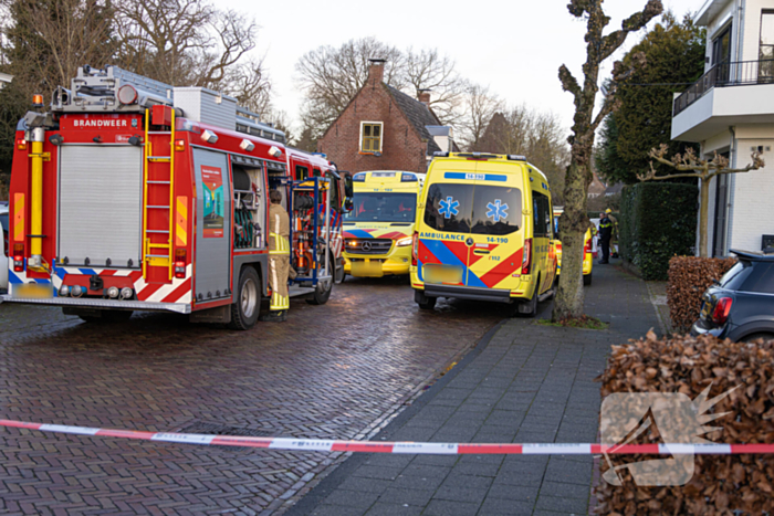 Voetganger overleden na aanrijding met lantaarnpaal