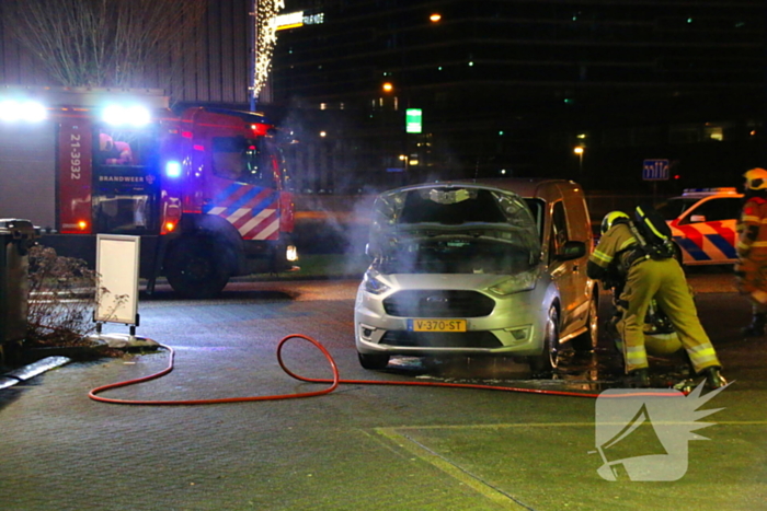 Brandweer ingezet voor autobrand