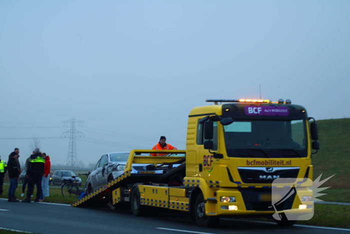 File na aanrijding tussen twee voertuigen