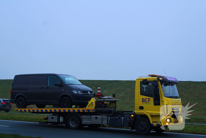 File na aanrijding tussen twee voertuigen