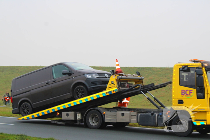 File na aanrijding tussen twee voertuigen