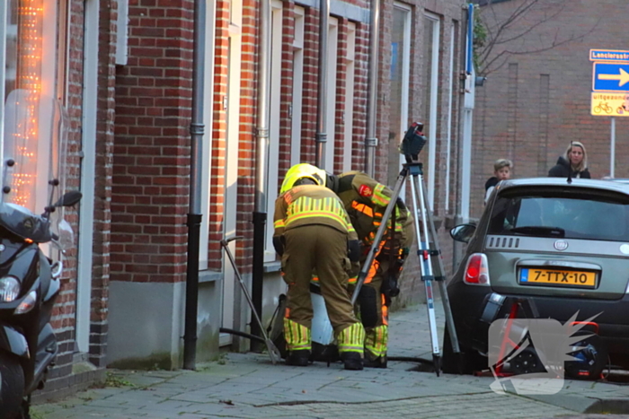 Rookt trekt door straat door keukenbrand