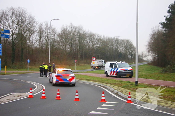 Wielrenner geschept bij oversteekplaats