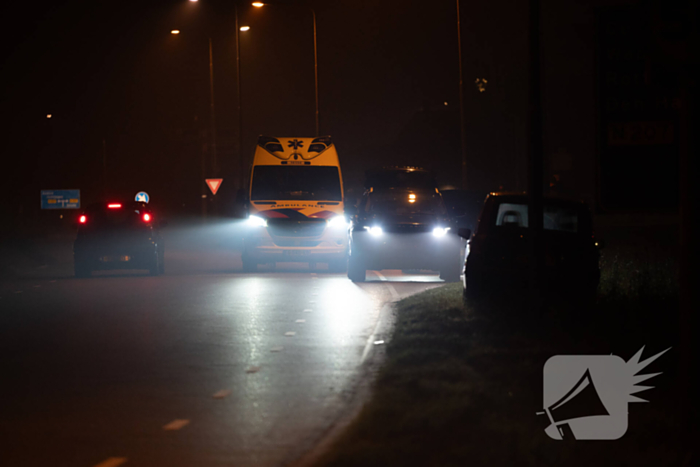 Automobilisten in botsing op rotonde