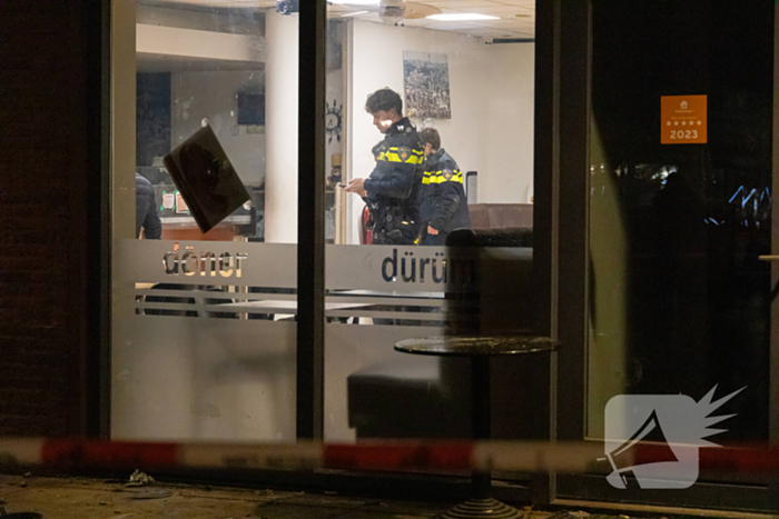 Explosie bij snackbar Kambur