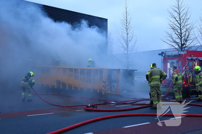 Flinke brand bij isolatiebedrijf