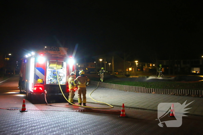 Brandweer blust kerstbomen