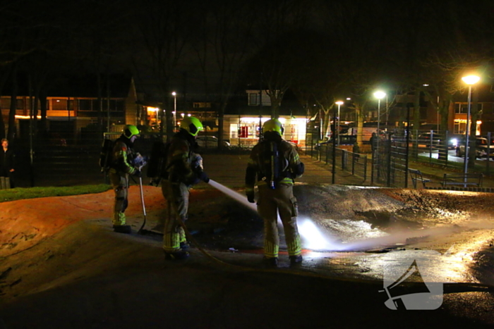 Brandweer blust kerstbomen