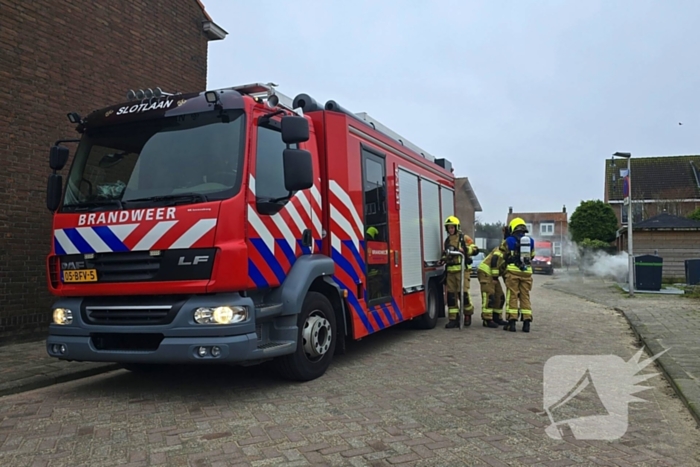 Veel rook bij brand in ondergrondse container