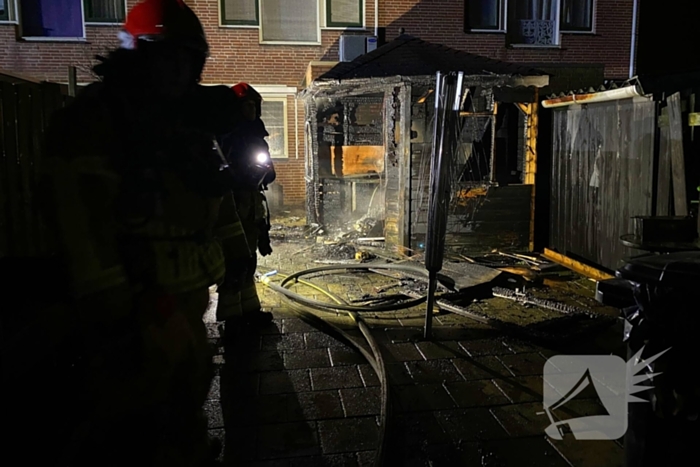 Schuur door brand verwoest