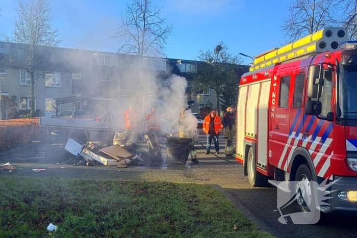 Brand in opgehaald vuurwerkafval snel geblust