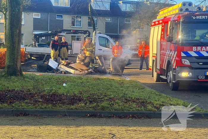 Brand in opgehaald vuurwerkafval snel geblust