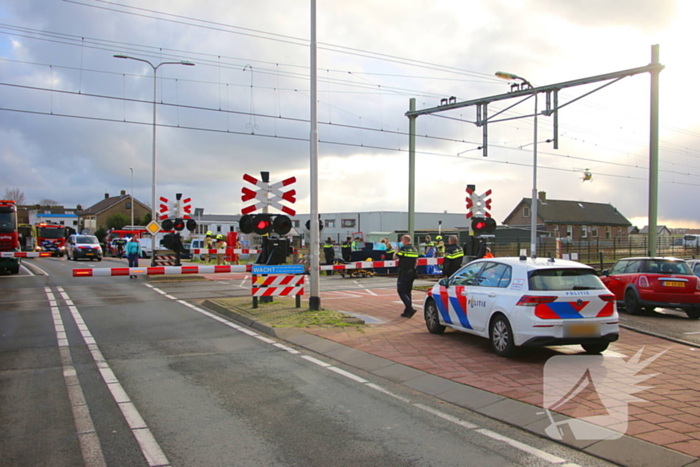 Ernstige aanrijding op spoorwegovergang